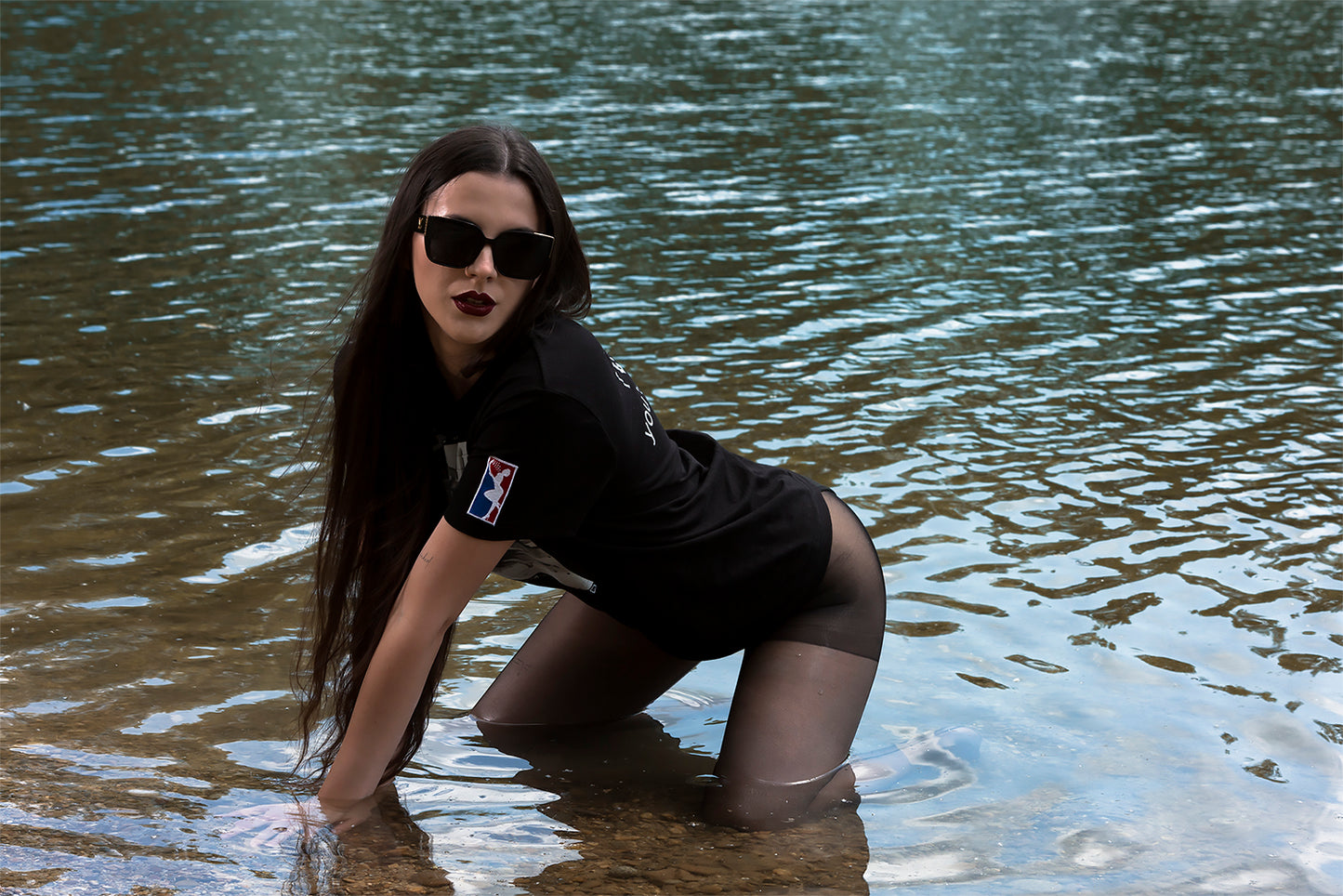 a NEW T-SHIRT          first generation ,,INSTAGRAM,,