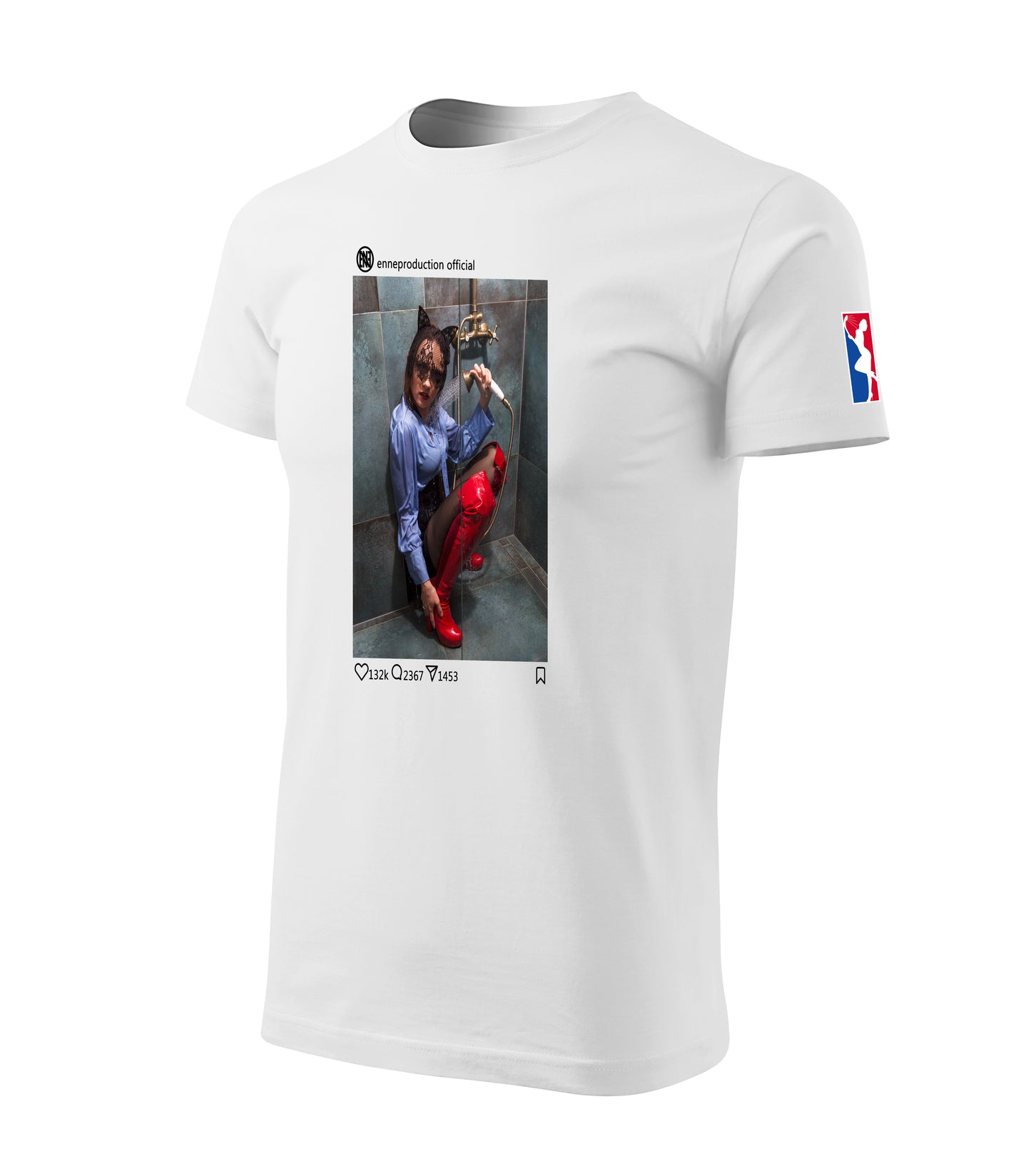 a NEW T-SHIRT          first generation ,,INSTAGRAM,,